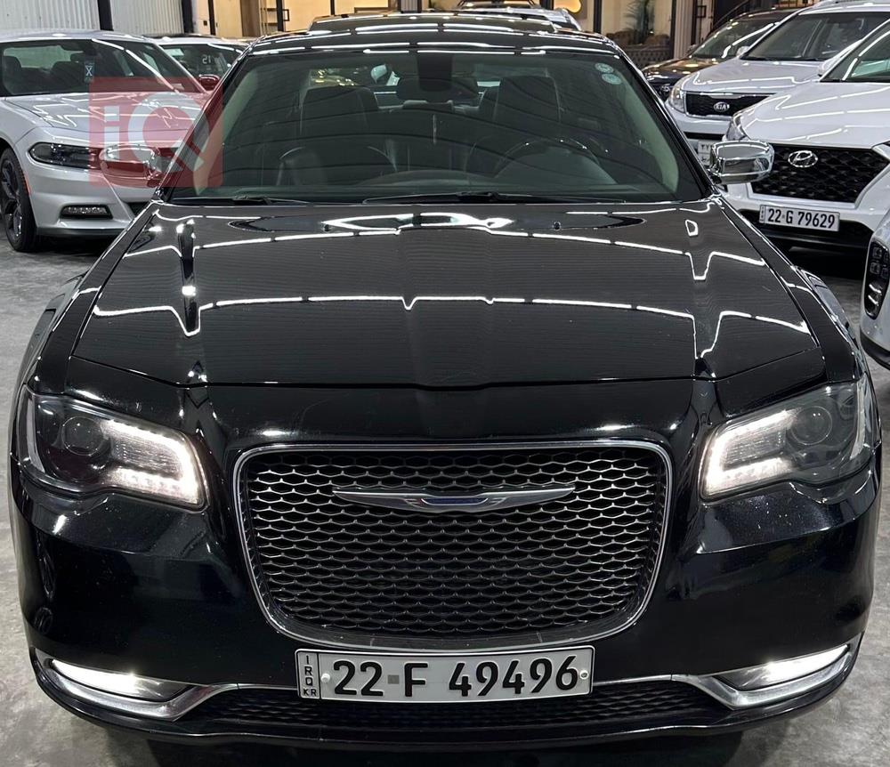 کرایسلەر 300